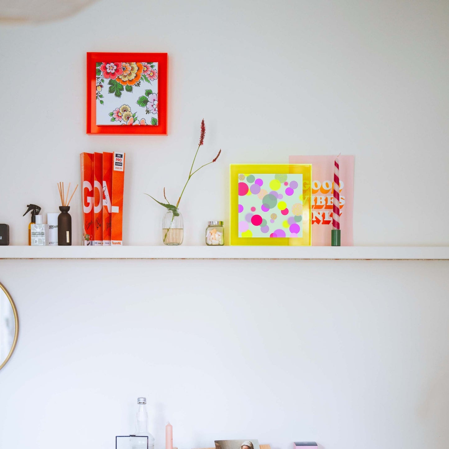 Confetti mintgroen met neon stippen
